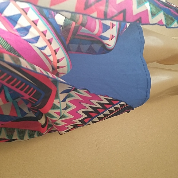 Express mini flowy multi color dress - Picture 2 of 6